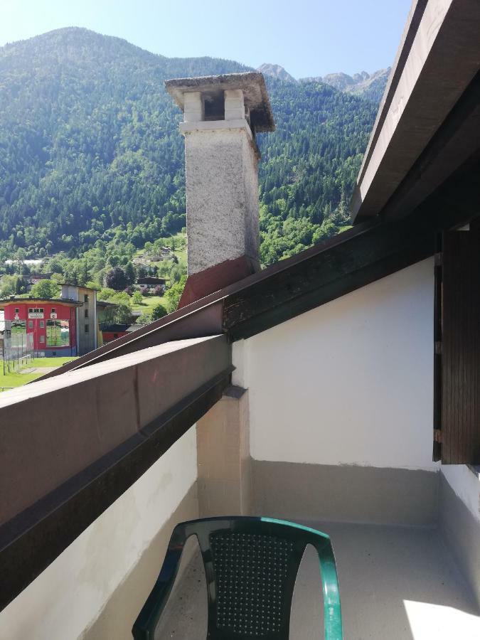 Attico Abbraccio Di Luce Apartment Spiazzo  Exterior photo